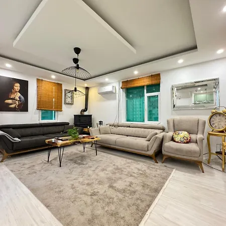 Villa Luxury In Mountain